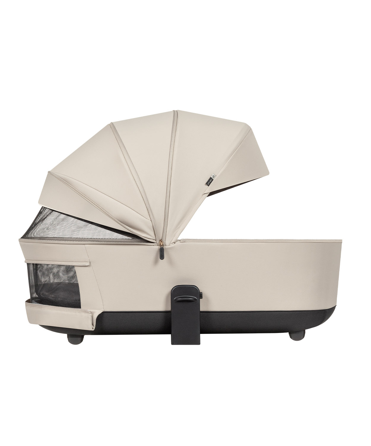 Der Universal-Kinderwagen Epica 3 in 1 2025 ist mit Panorama- und Klimafenstern ausgestattet